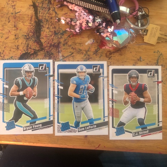 Trading card - Picture 1 of 1